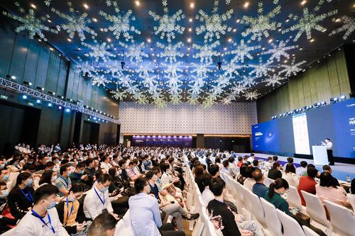 企業(yè)微信攜手在線辦公第一股發(fā)布內(nèi)外協(xié)同移動(dòng)辦公平臺(tái)